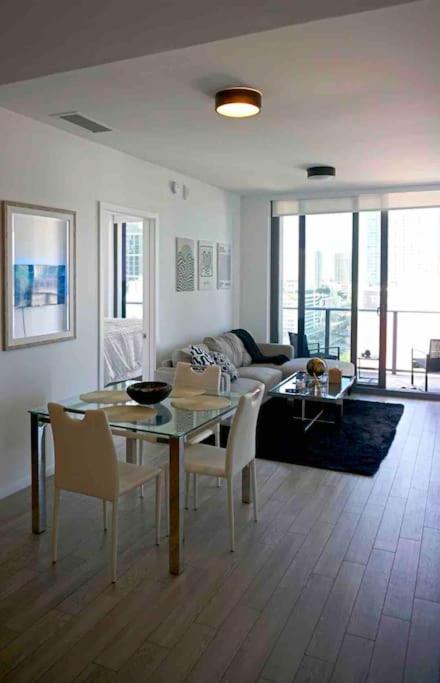 Apartament Luxury 2Br Corner Apt Downtown Mia Miami Zewnętrze zdjęcie